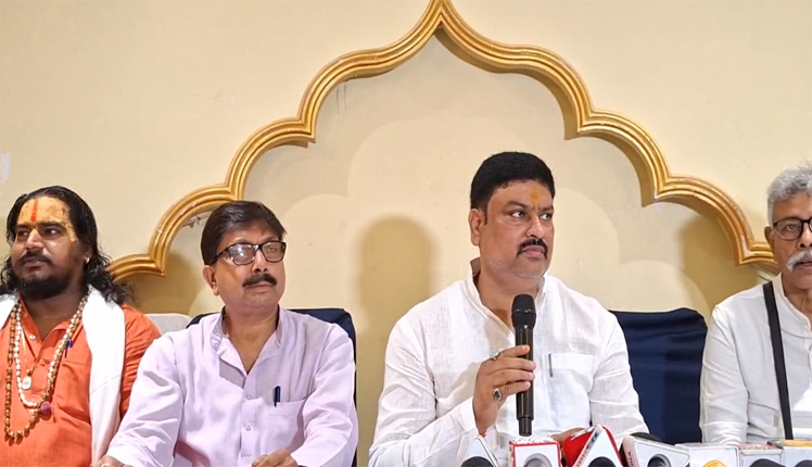 राम मंदिर चढ़ावा प्रकरण में सरकार और ट्रस्ट पर सपा नेता पवन पांडे के गंभीर आरोप